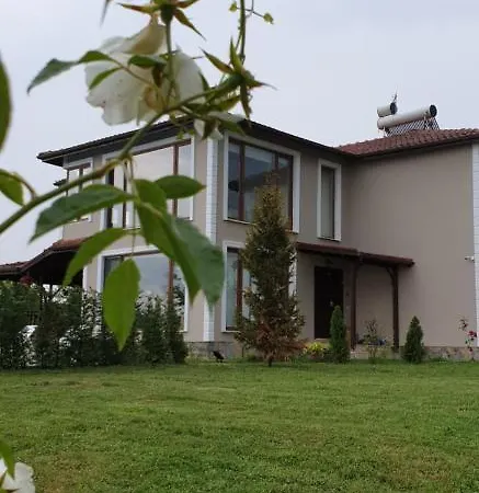 Uzunkum Villa *