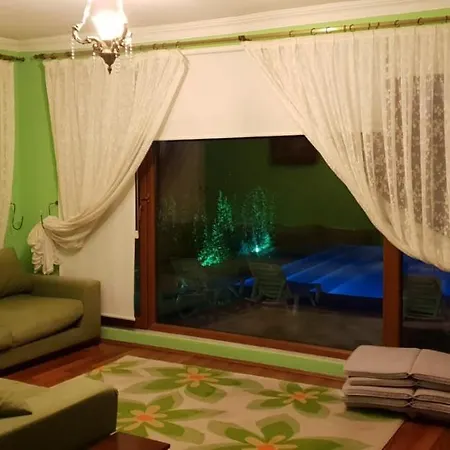 Uzunkum Villa *